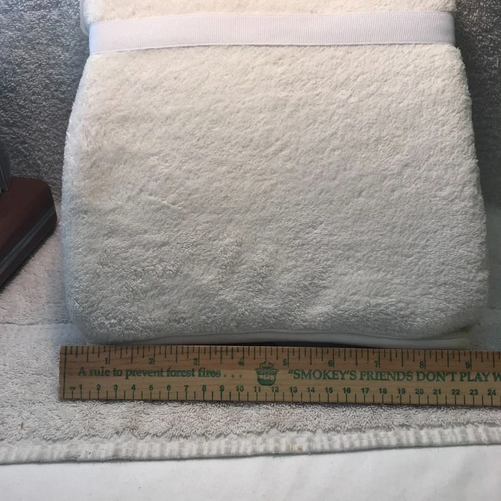 Baby Doubled Side Blanket With Giraffe Embroidery Soft & Absorbent 100% Cotton